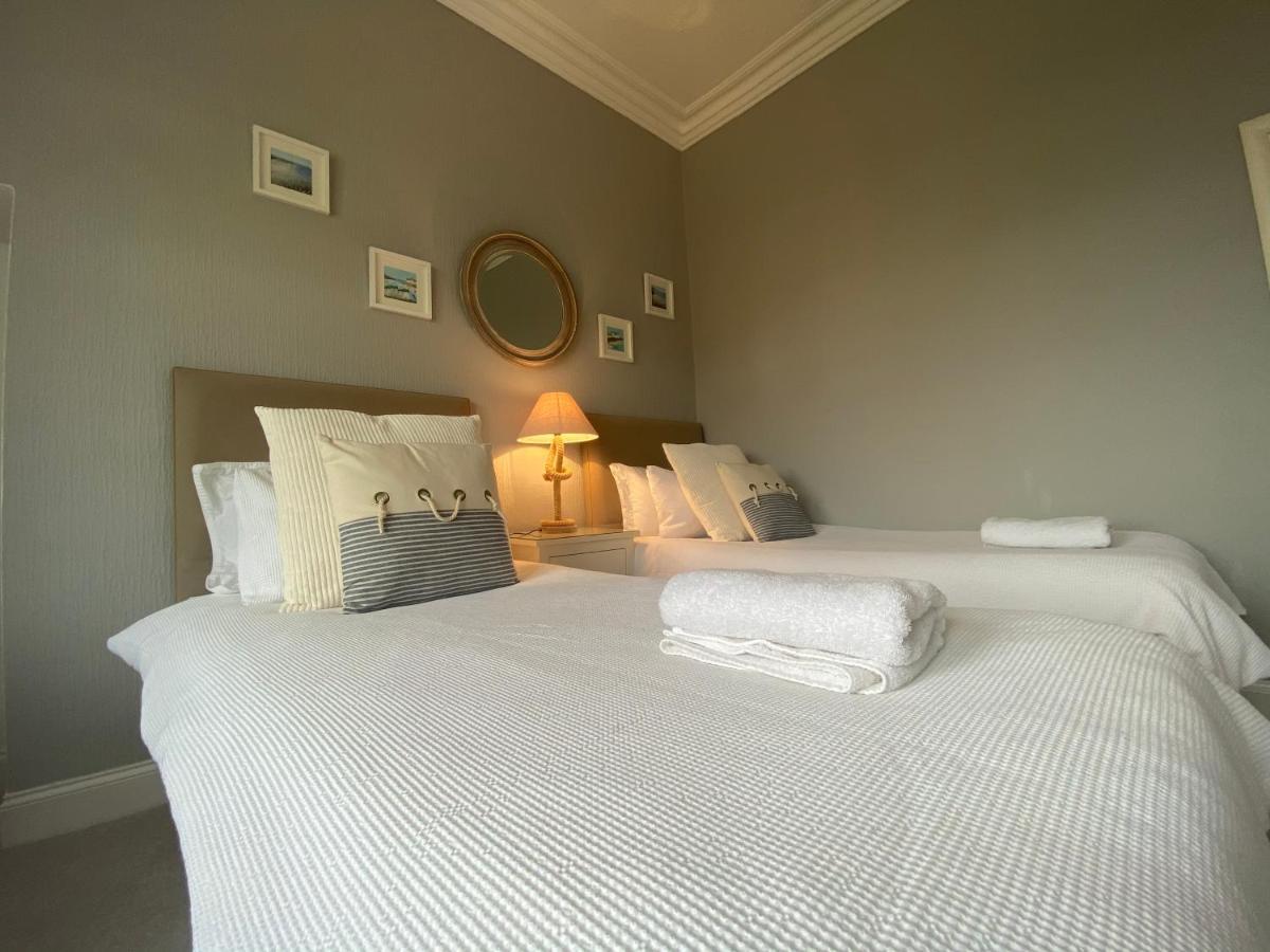 The Old Rectory Bed and Breakfast Largs Exteriör bild