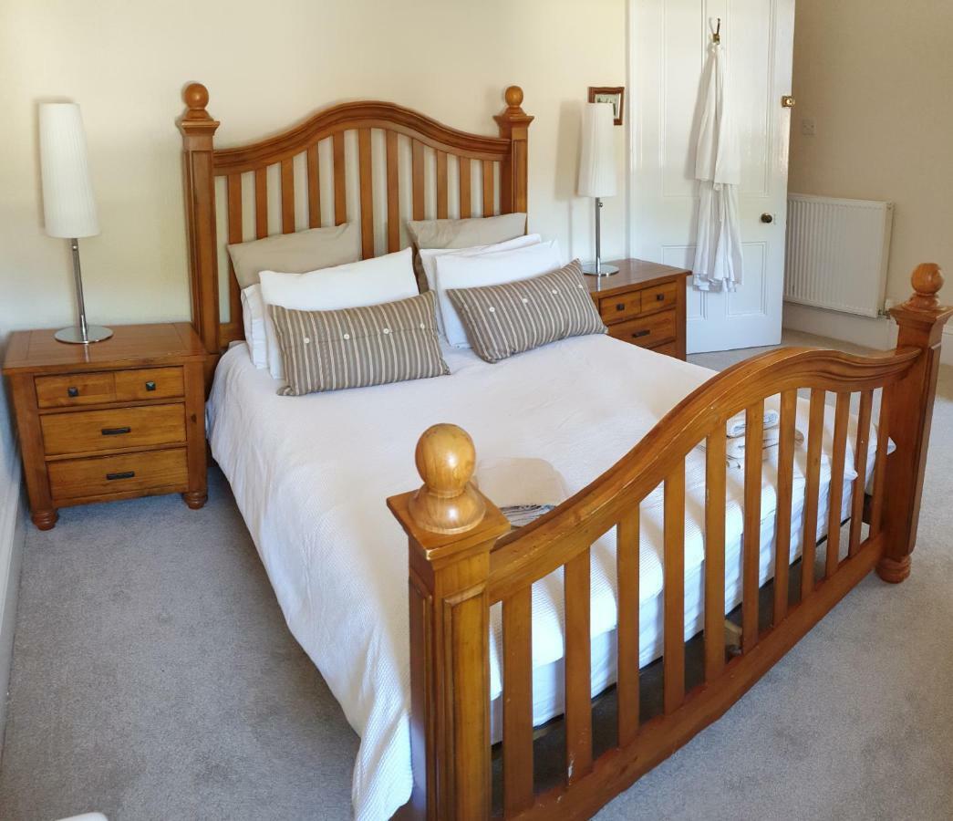 The Old Rectory Bed and Breakfast Largs Exteriör bild