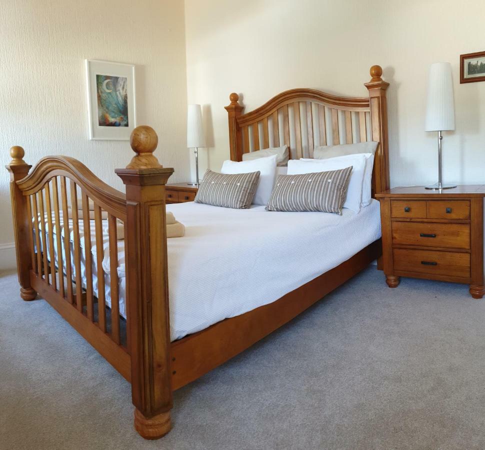 The Old Rectory Bed and Breakfast Largs Exteriör bild
